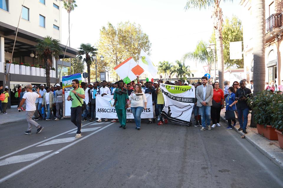 Brindisi, la II MARCIA "Il Mare Non Dimentica"