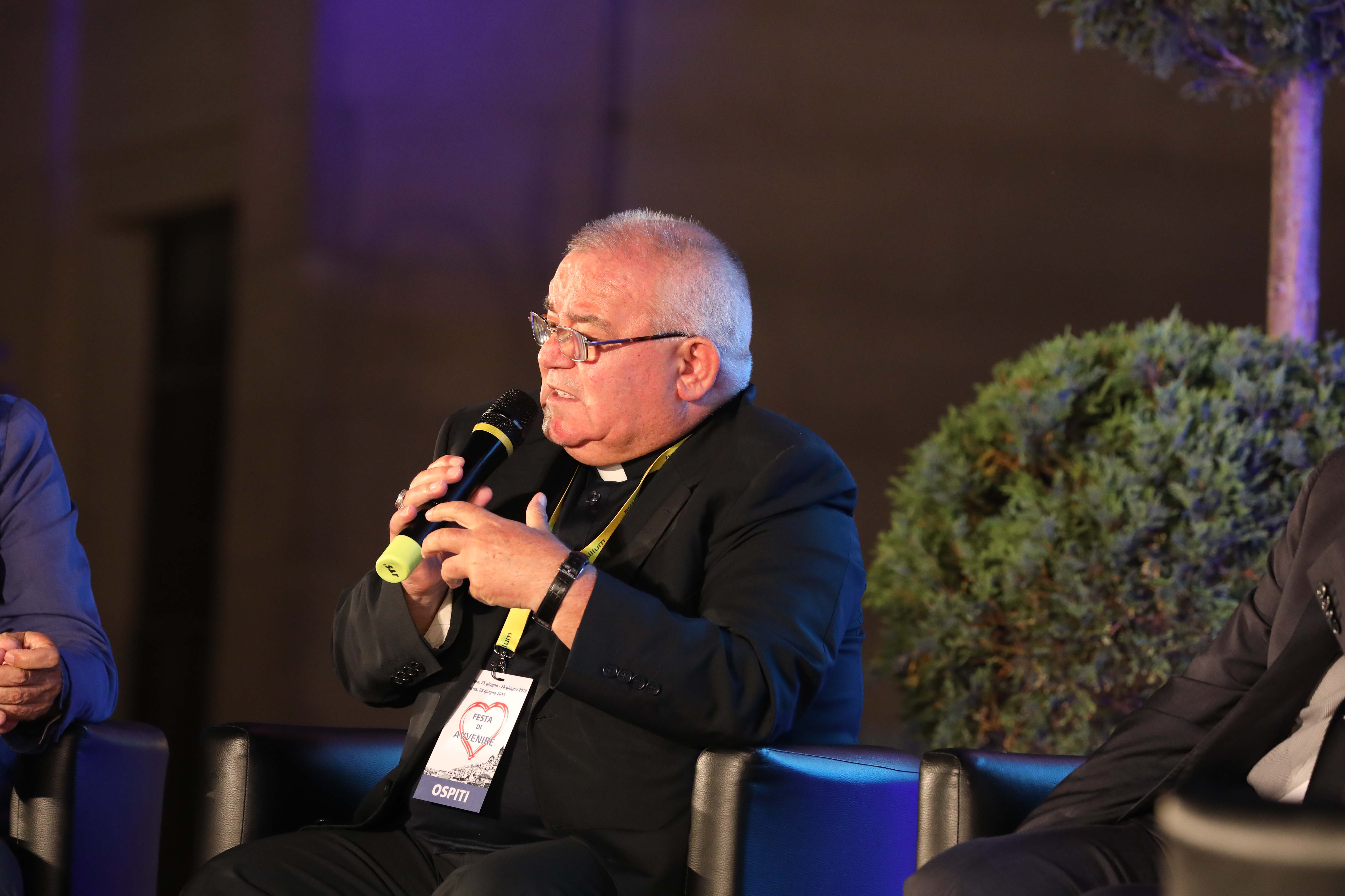 Monsignor Orofino: "Da soli non si va da nessuna parte in Basilicata"
