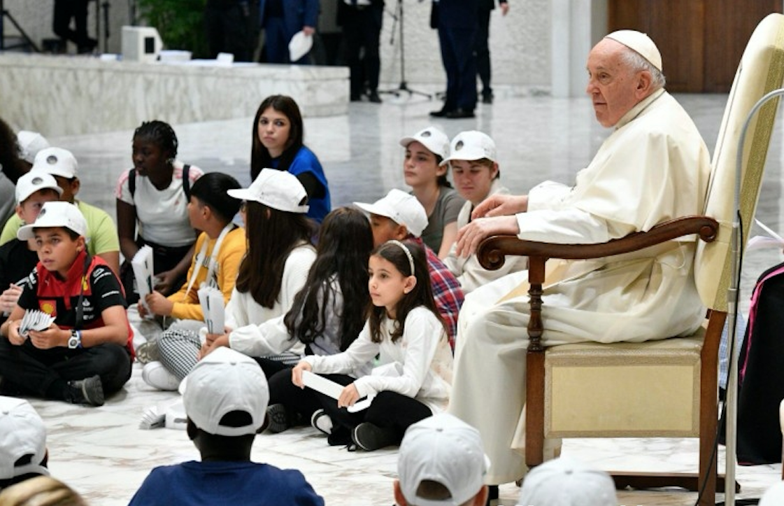 Papa Francesco incontra migliaia di bambini