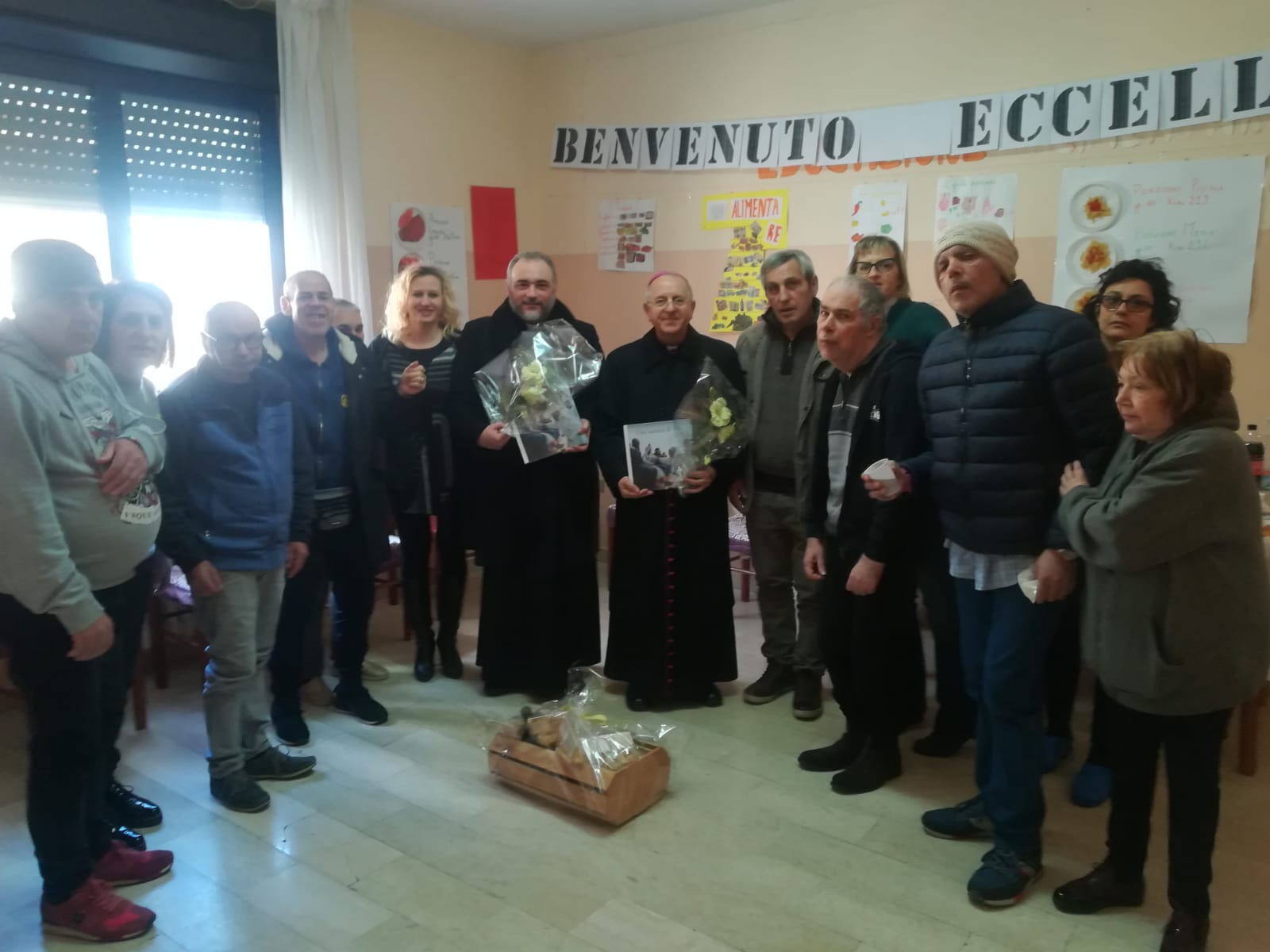 Monsignor Sirufo in visita ad "Alba" di Genzano