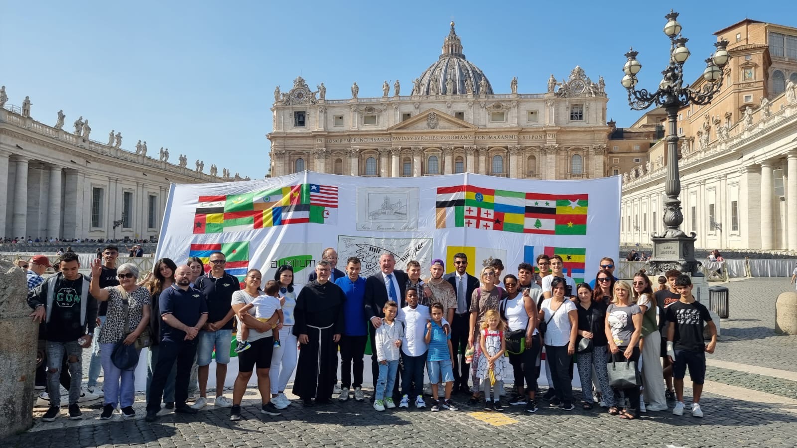 TG3. Il Papa annuncia l'incontro con i bambini da tutto il Mondo