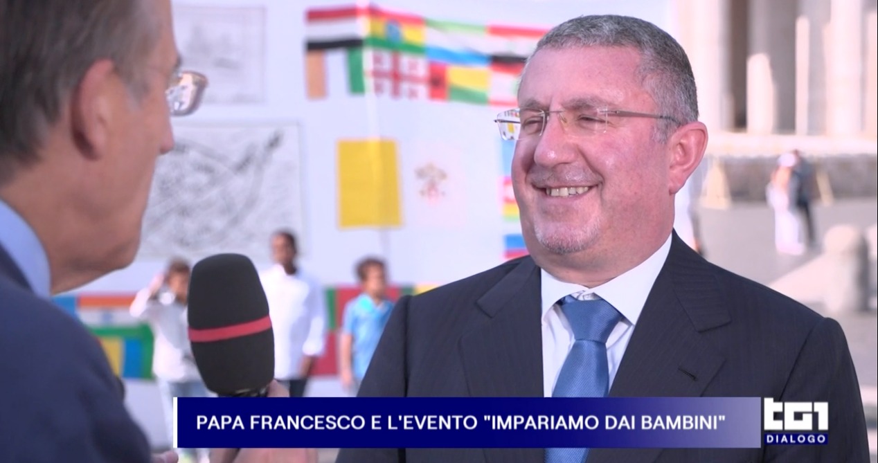 TG1 Dialogo intervista Angelo Chiorazzo sulla Bandiera della Pace Auxilium