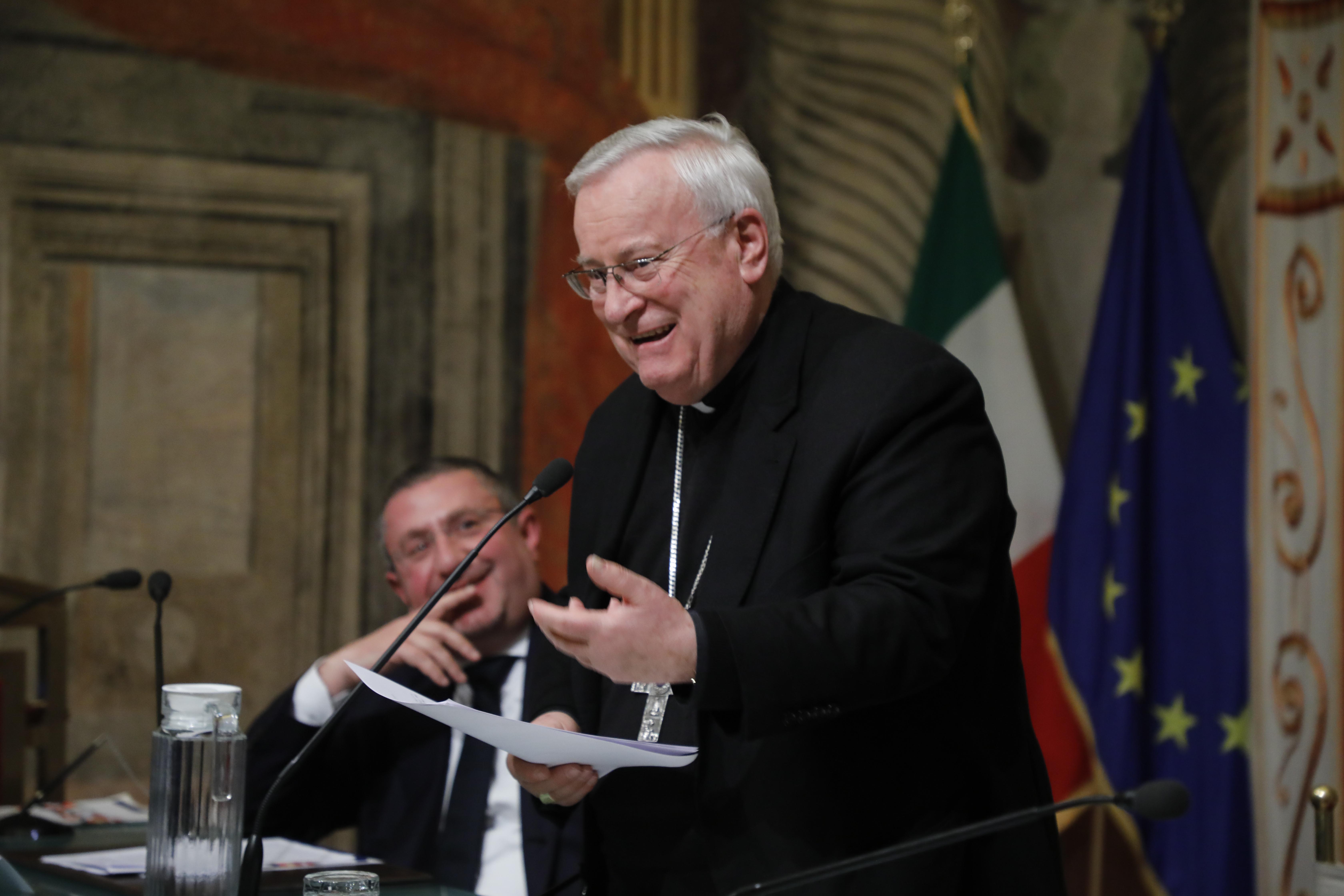 Formiche - Dialoghi, lettere, pensieri. Un inedito Andreotti e i suoi Santi in Paradiso