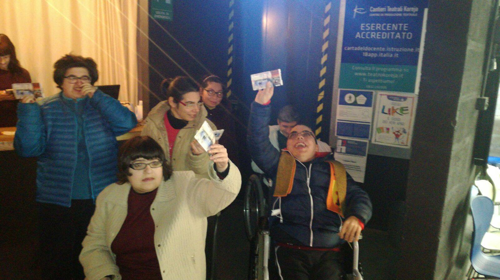 I ragazzi del centro diurno Nuova Itaca vanno a teatro